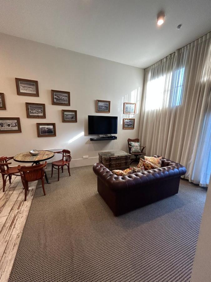 Poshtel Hotel Oamaru Eksteriør billede