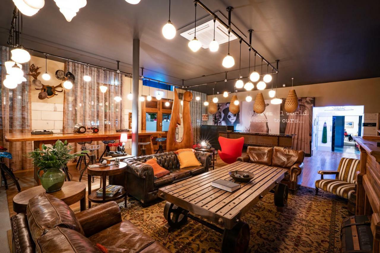 Poshtel Hotel Oamaru Eksteriør billede